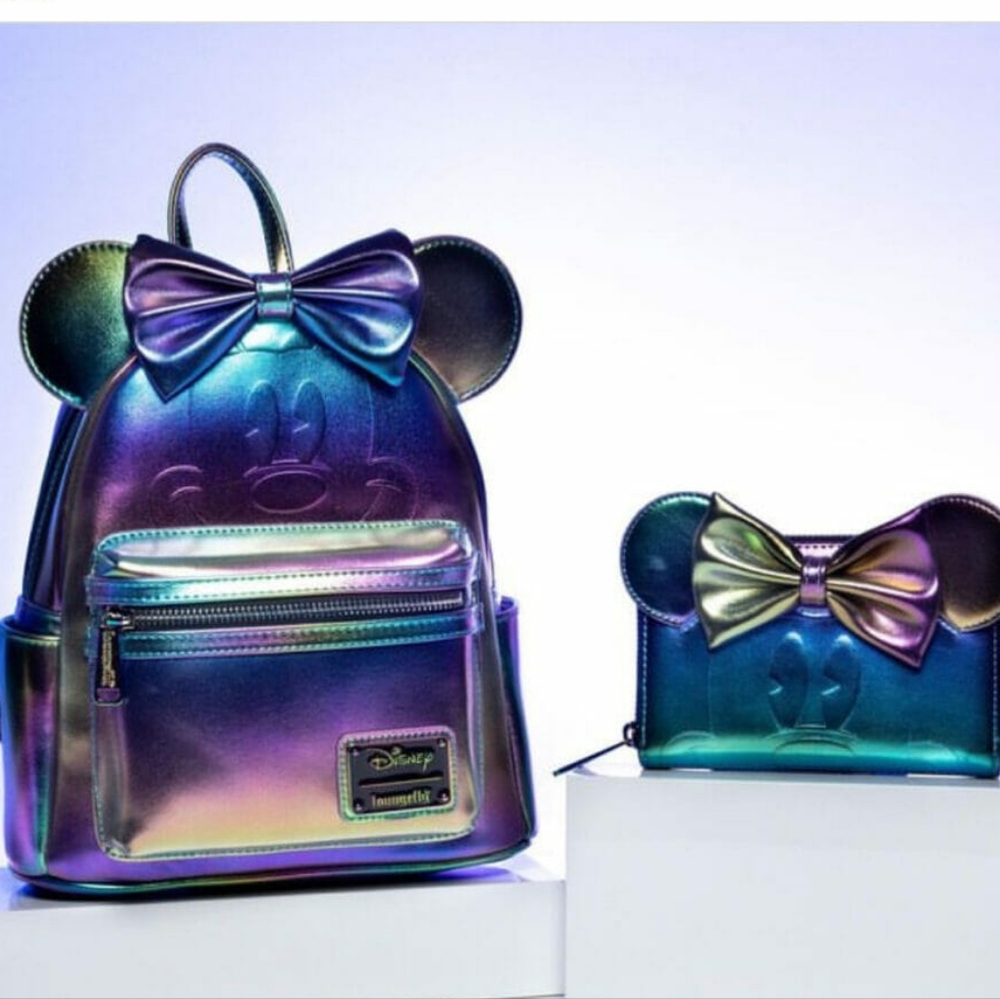 FINAL PRICE Loungefly Minnie Mouse Oil Slick Set